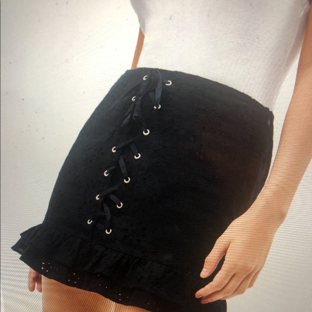 lace cross cross tie skirt